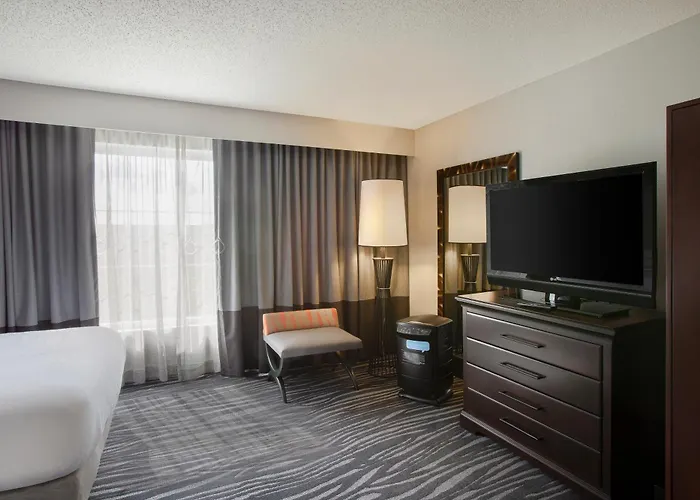 Embassy Suites By Hilton Orlando AirportAirport Hotel
